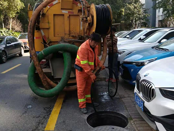 港口镇排污管道清淤